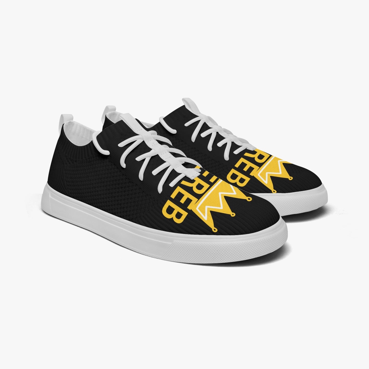 630. Low Top Sneakers
