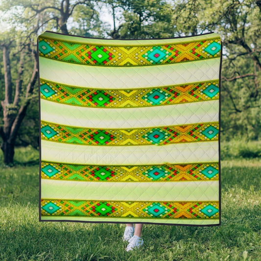 245. Polyester Quilt