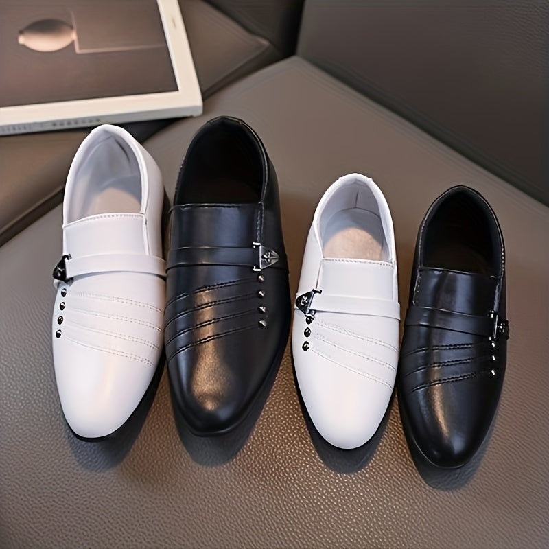 Modische Outdoor-Hochzeitskleidung im britischen Stil – Stilvolle  schlichte Oxford-Schuhe